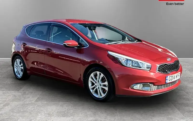 Begagnad Kia Ceed 135 HK (99 kW) 2015 Halvkombi