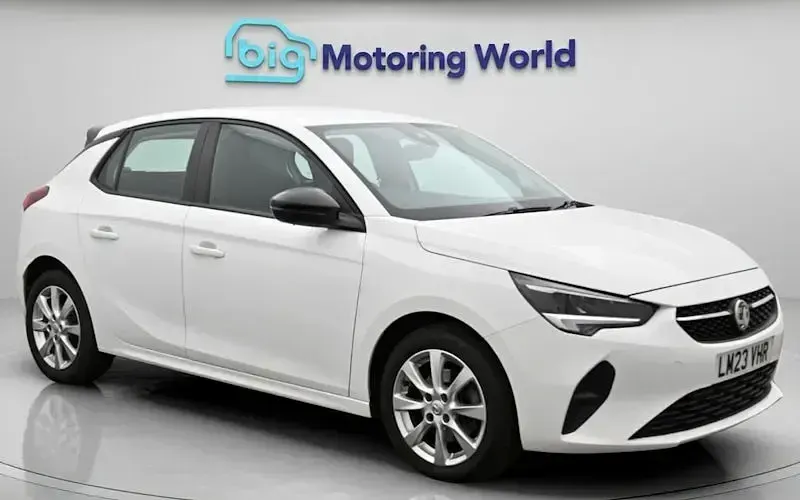 Used Vauxhall Corsa Design Edition 101 HP (74 kW) 2023 Hatchback