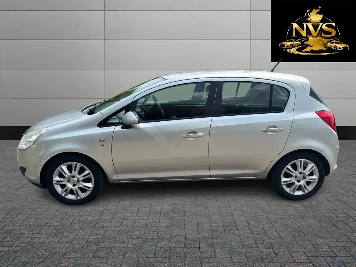 Used Vauxhall Corsa 100 HP (73 kW) 2010 Silver Hatchback