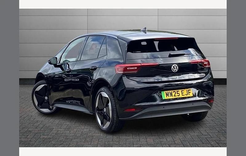 Used VW ID.3 Pro 147 kW (200 HP) 2025 Black Hatchback