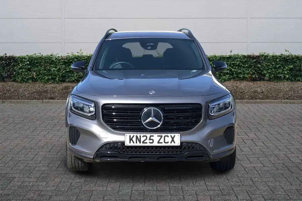 Used Mercedes GLB200 Executive 163 HP (119 kW) 2025 Grey SUV