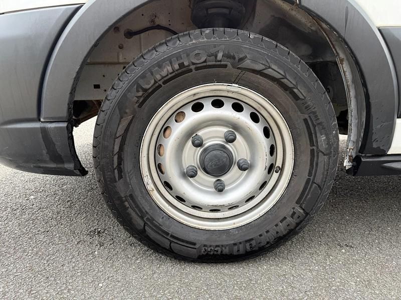 Begagnad Ford Transit 130 HK (95 kW) 2022 Vit Van