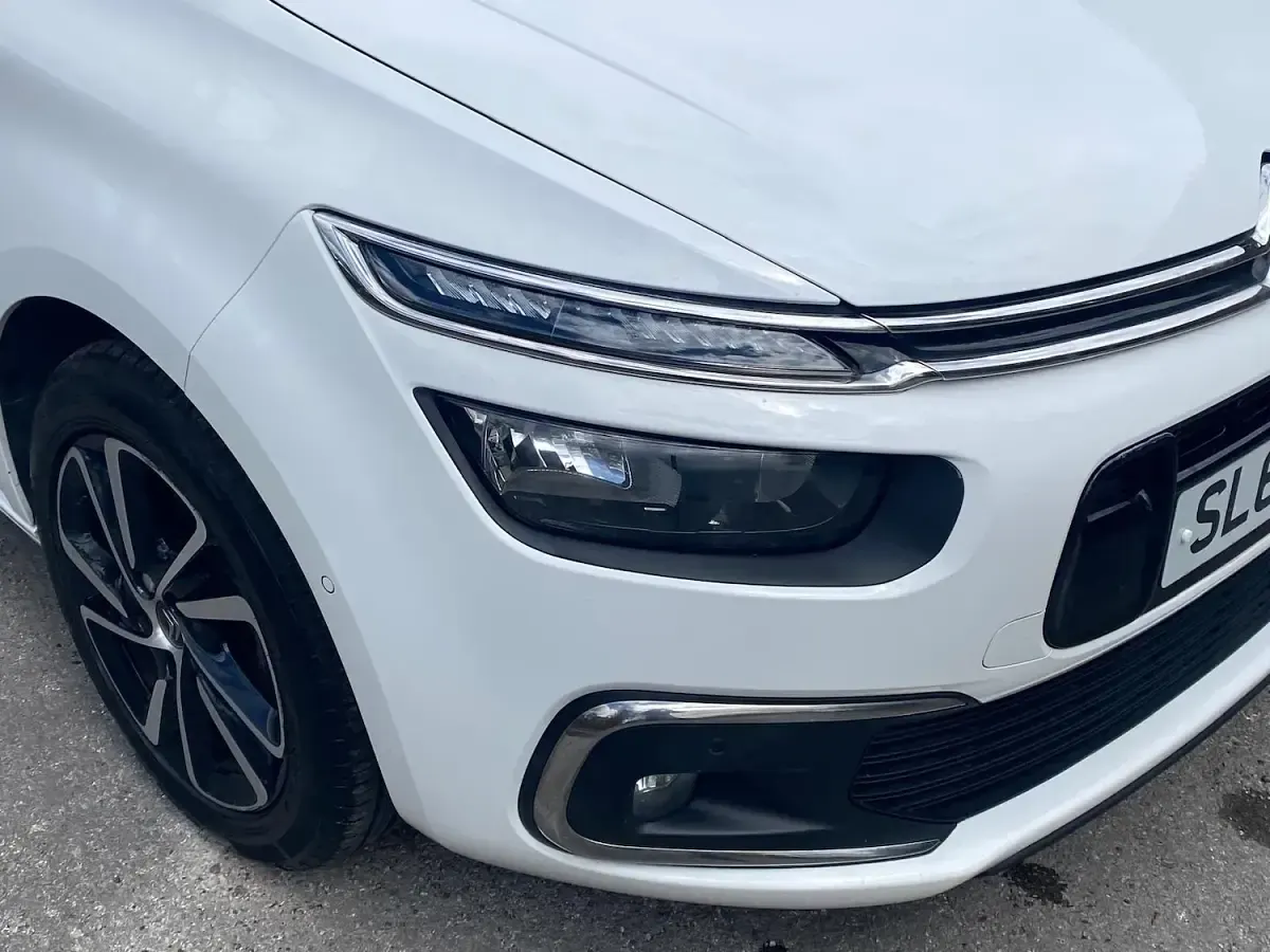 Used Citroën C4 Flair 2018 White MPV