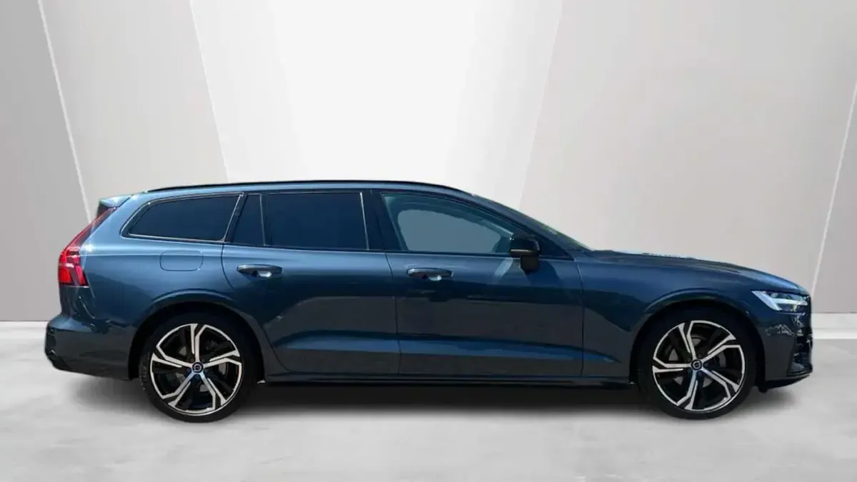 Used Volvo V60 Plus 194 HP (142 kW) 2026 Estate