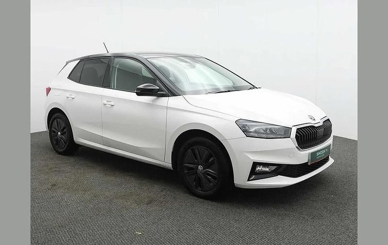 Used Skoda Fabia Colour Edition 113 HP (83 kW) 2024 White Hatchback