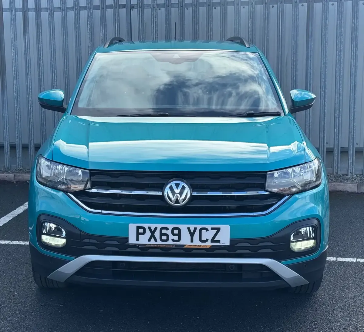 Used VW T-Cross SE 115 HP (84 kW) 2019 Turquoise SUV