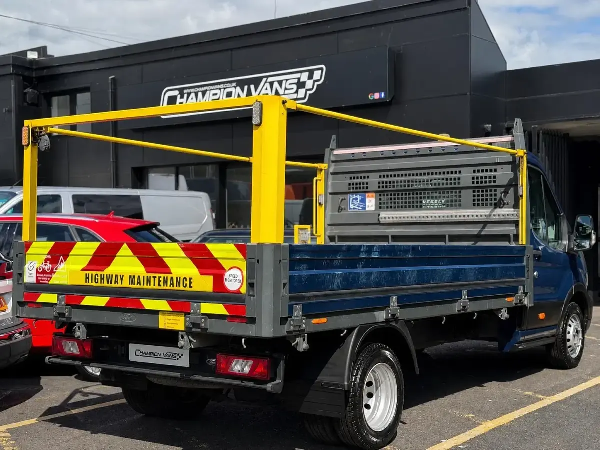 Używany Ford Transit 130 KM (95 kW) 2020 Niebieski Kabriolet