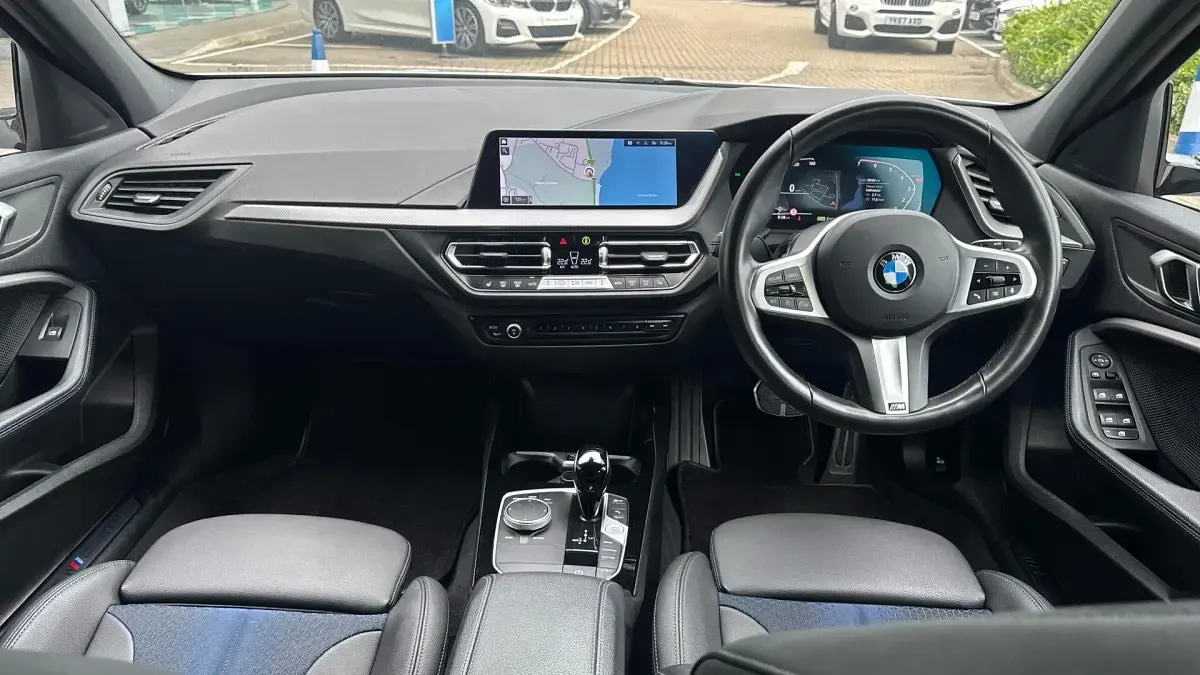 Used BMW 118 M Sport 136 HP (100 kW) 2023 White Hatchback