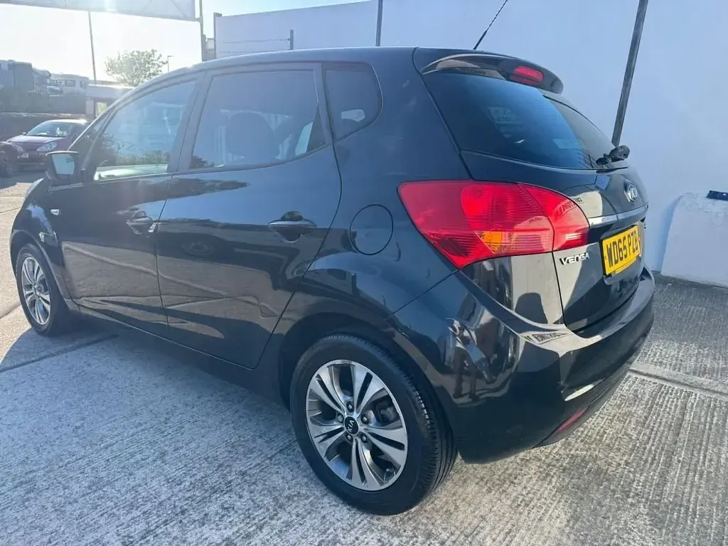 Used Kia Venga 89 HP (65 kW) 2016 Black Hatchback