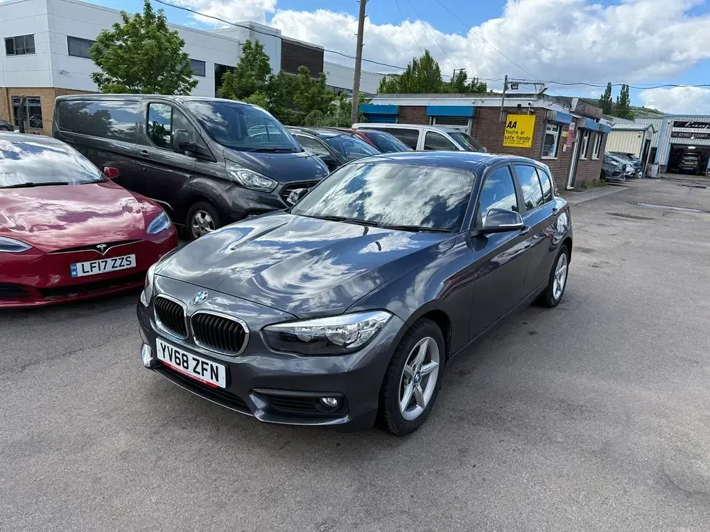 Used BMW 118 2019 Grey Hatchback