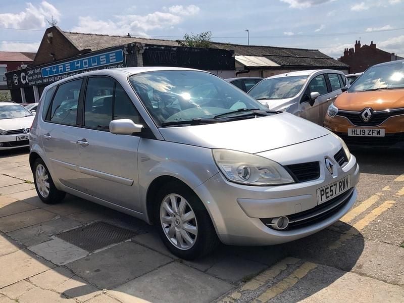 Used Renault Scénic II Dynamique 2007 Silver MPV