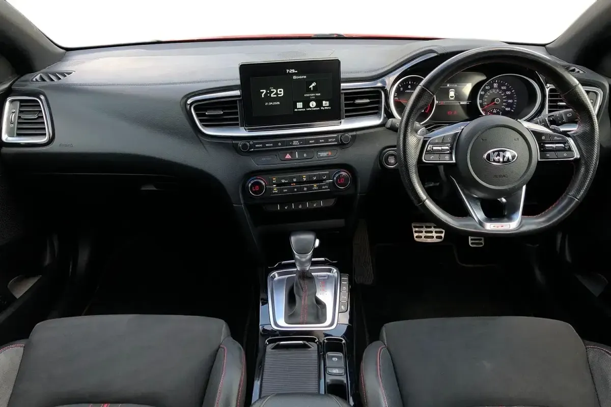 Begagnad Kia ProCeed GT 204 HK (150 kW) 2019 Röd Kombi