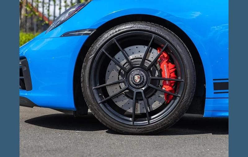 Usado Porsche 911 472 HP (347 kW) 2022 Azul Coupé