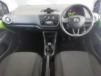 Used Skoda Citigo Colour Edition 60 HP (44 kW) 2016 Green Hatchback