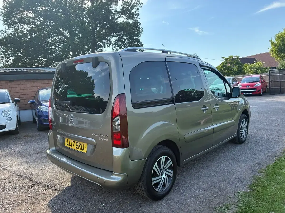 Used Peugeot Partner Tepee Active 2017 Bronze MPV
