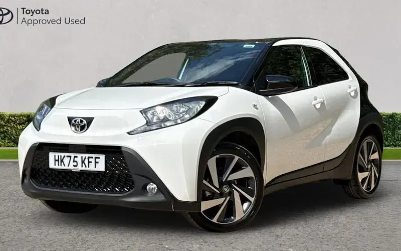 Used Toyota Aygo X 72 HP (52 kW) 2025 White SUV