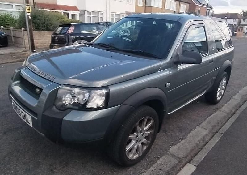 Green Used 2005 Land Rover Freelander SE SUV | £1,350 (Super price) - Image 1/4