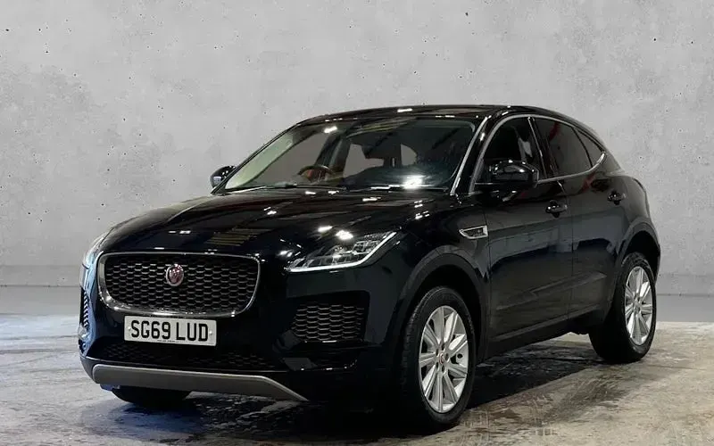 Begagnad Jaguar E-Pace S 150 HK (110 kW) 2019 Svart SUV