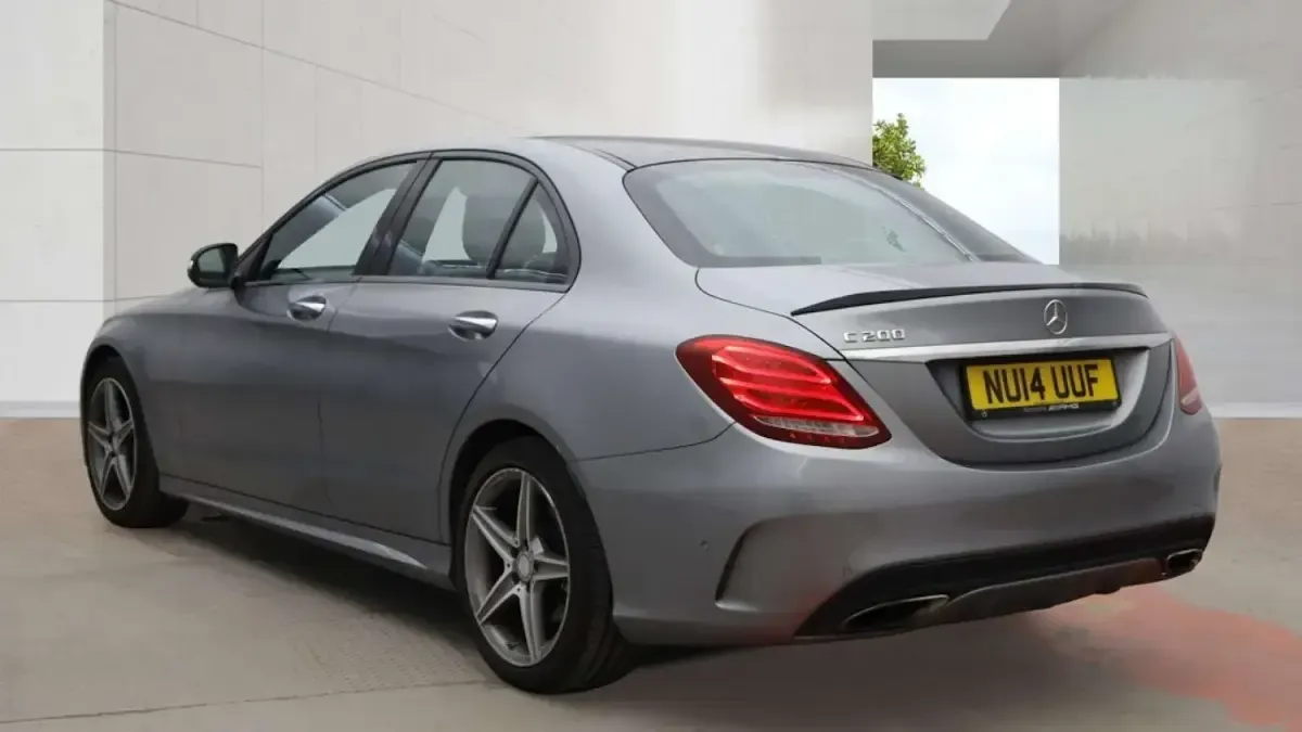 Used Mercedes C200 AMG Line Premium 184 HP (135 kW) 2014 Silver Sedan