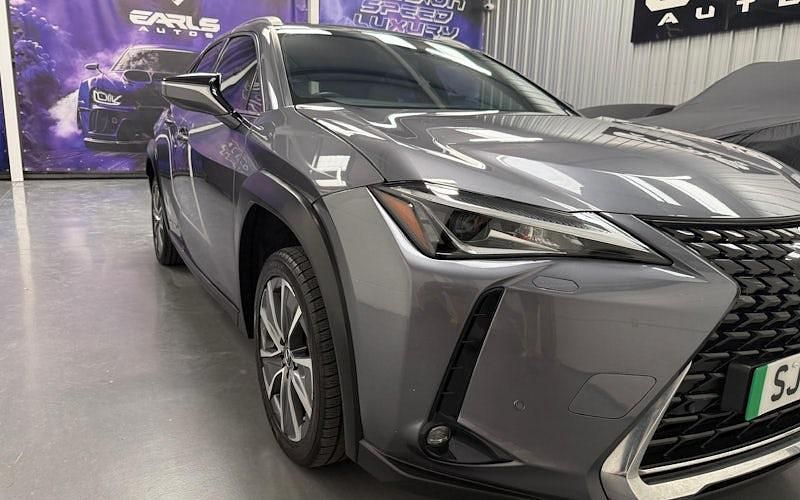 Used Lexus UX 150 kW (204 HP) 2022 SUV