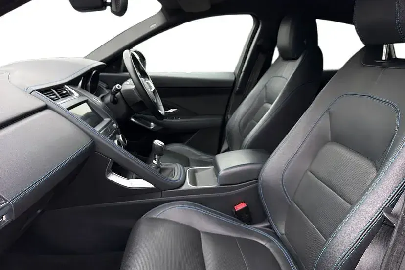 Used Jaguar E-Pace R-Dynamic 150 HP (110 kW) 2019 Narvik black SUV