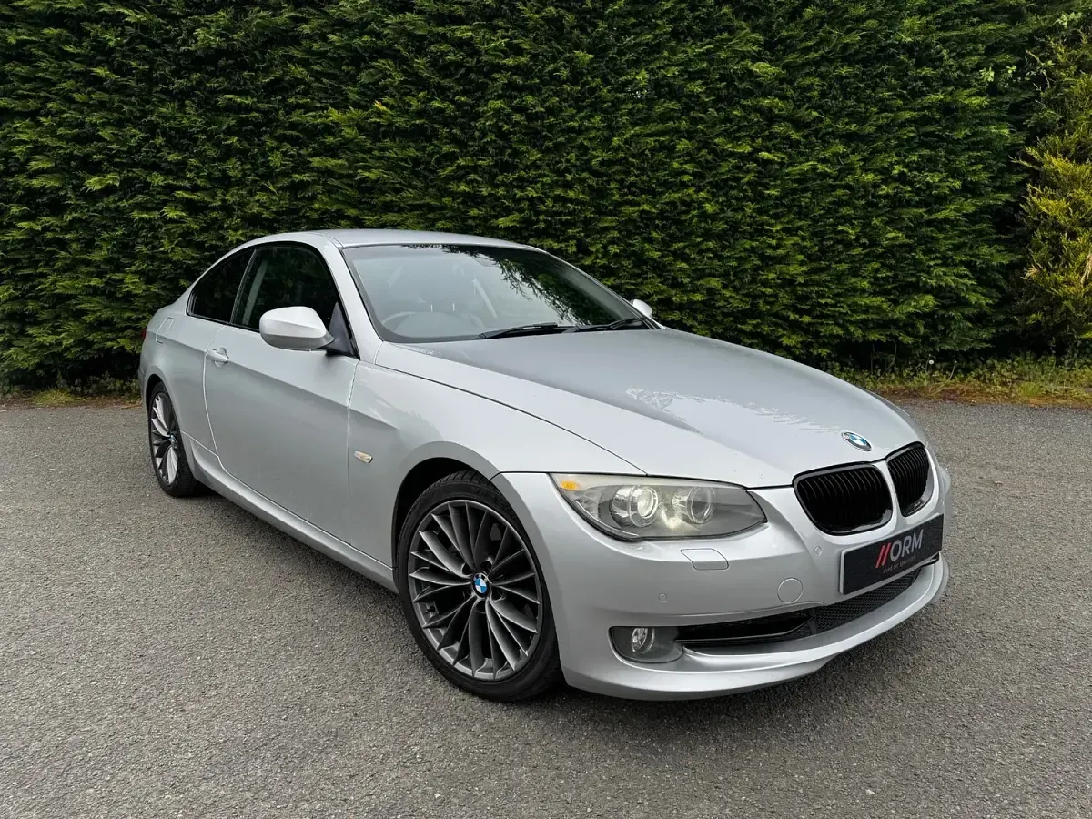 Used BMW 325 2010 Silver Coupe