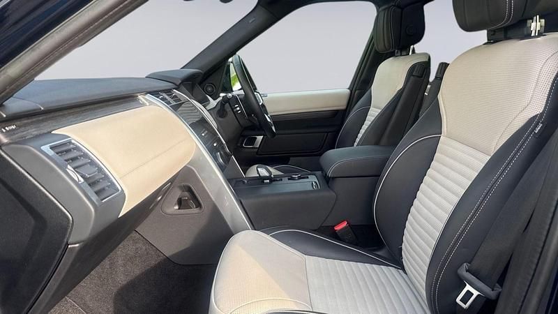 Used Land Rover Discovery 5 HSE Dynamic 2023 Portofino blue SUV