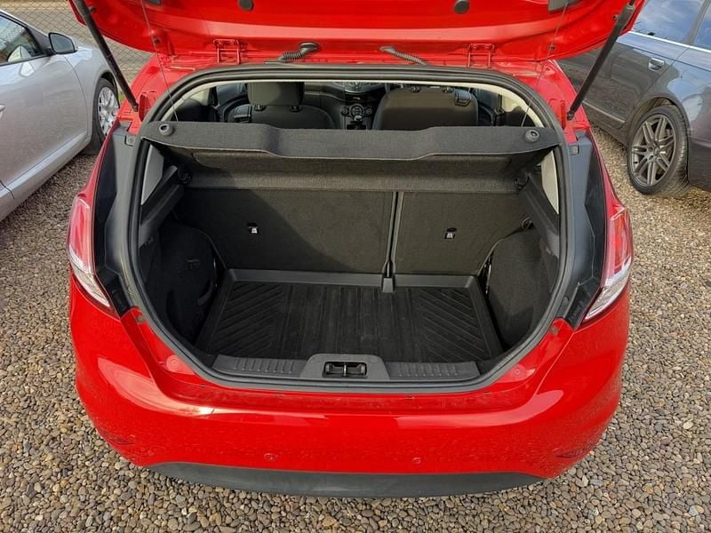 Used Ford Fiesta Style 2013 Red Hatchback