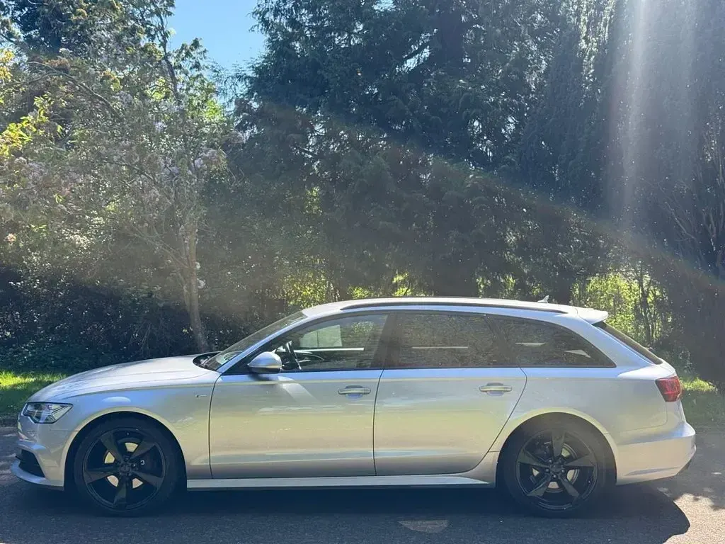 Used Audi A6 Black Edition 190 HP (139 kW) 2015 Silver Estate