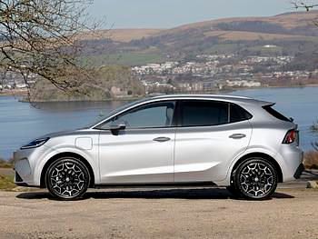 New MG MG4 EV 117 kW (160 HP) 2026 Silver Hatchback