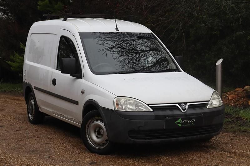 White Used 2006 Vauxhall Combo Van | £799 (Super price) - Image 1/4