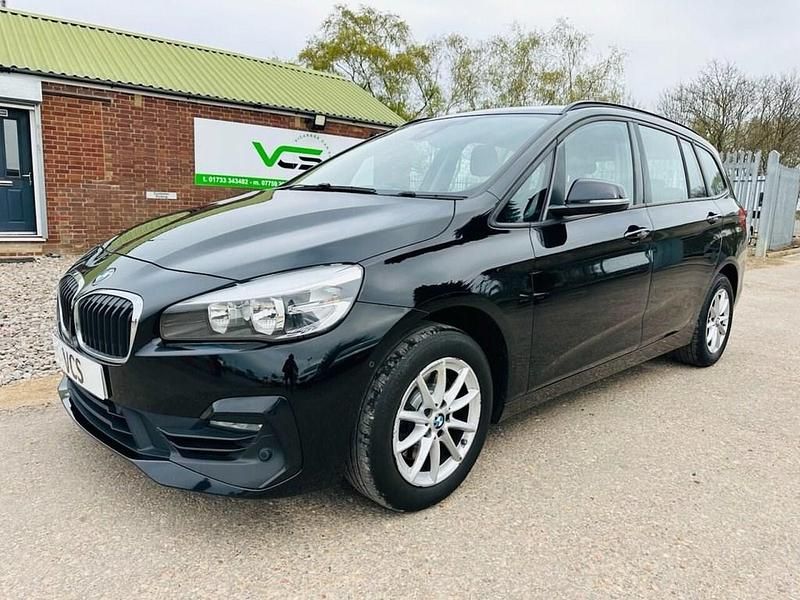 Used BMW 218 Comfort Edition 140 HP (102 kW) 2019 Black MPV
