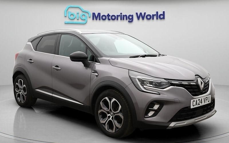 Used Renault Captur Techno 143 HP (105 kW) 2024 Grey/black SUV
