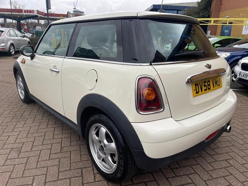 Used Mini ONE Hatch 2008 White Hatchback