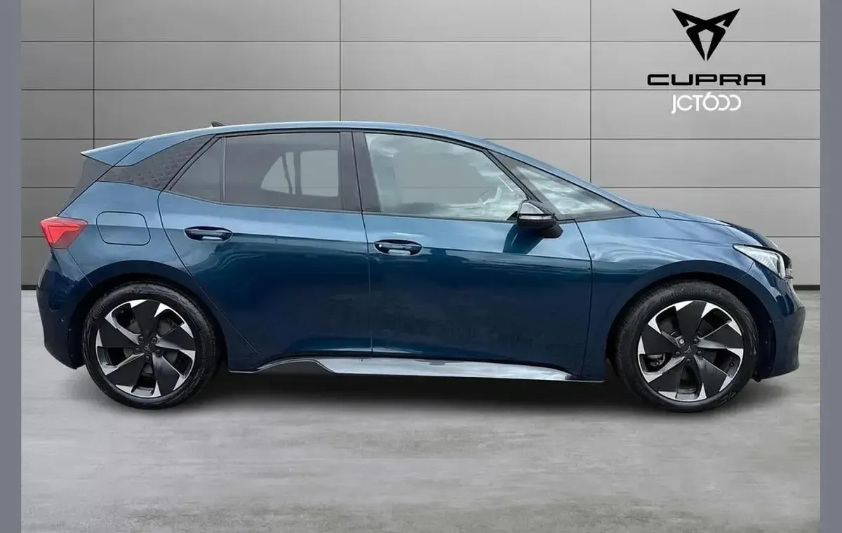 Used Cupra Born e-Boost 169 kW (230 HP) 2022 Blue Hatchback
