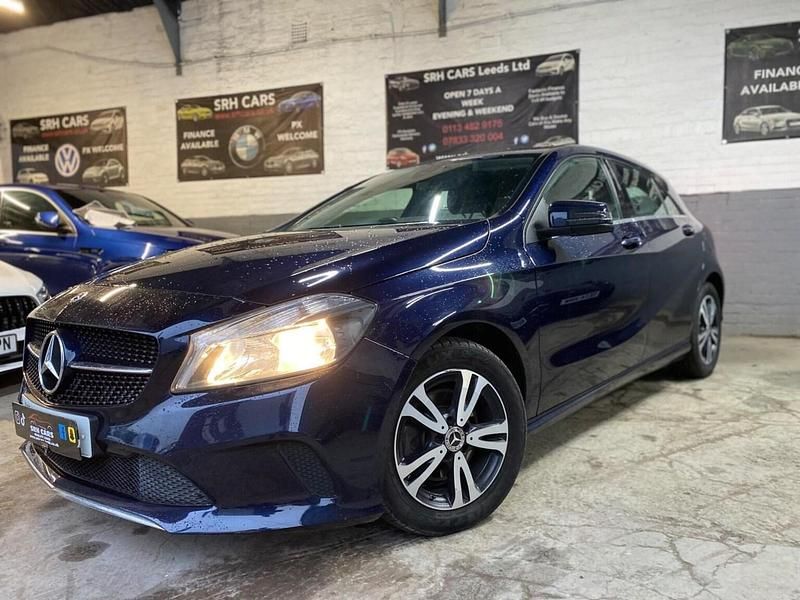 Used Mercedes A180 SE 2018 Blue Hatchback
