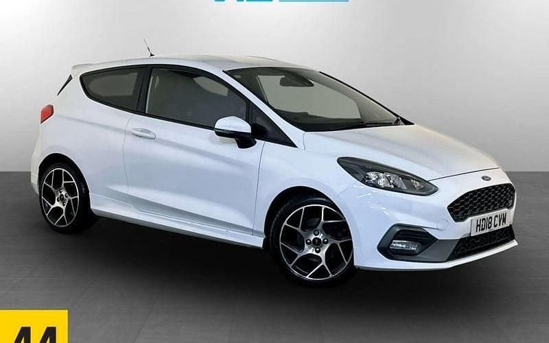 Used 2019 Ford Fiesta ST Hatchback | £8,395 (Super price) - Image 1/2
