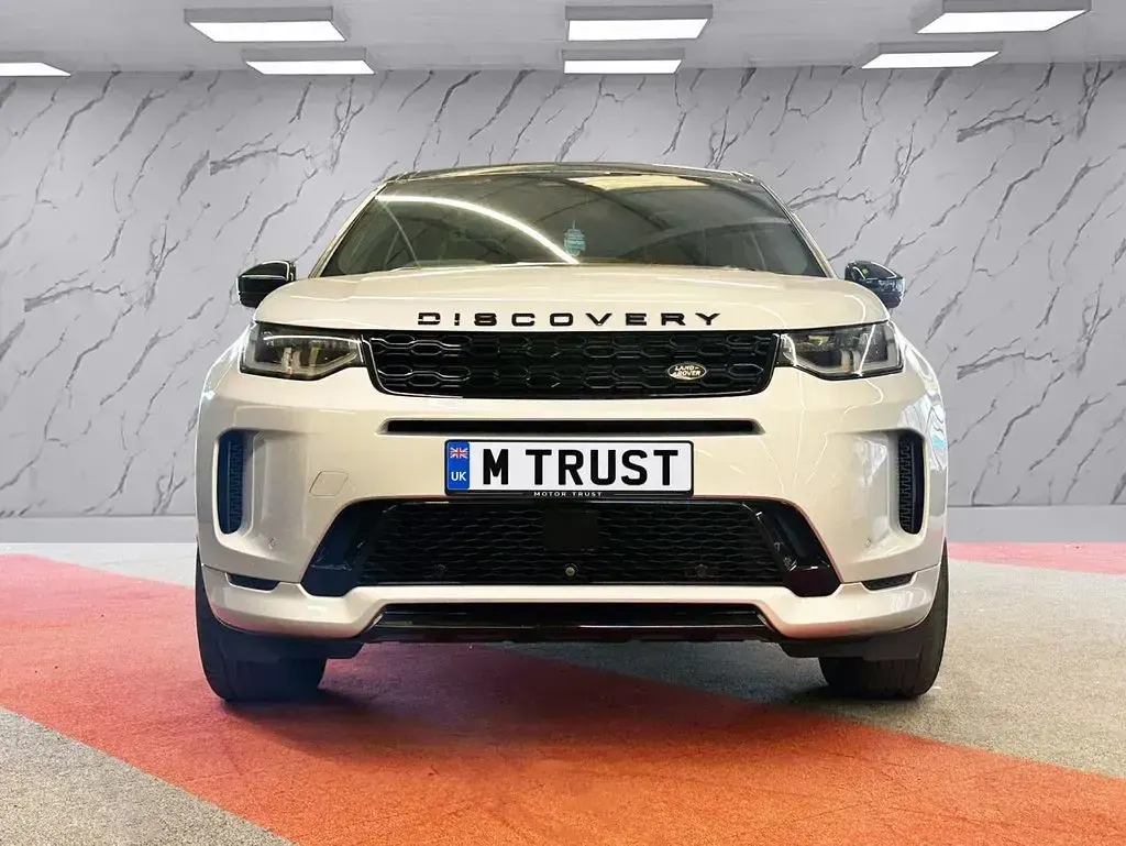 Used Land Rover Discovery 5 SE Dynamic 200 HP (147 kW) 2021 Silver SUV