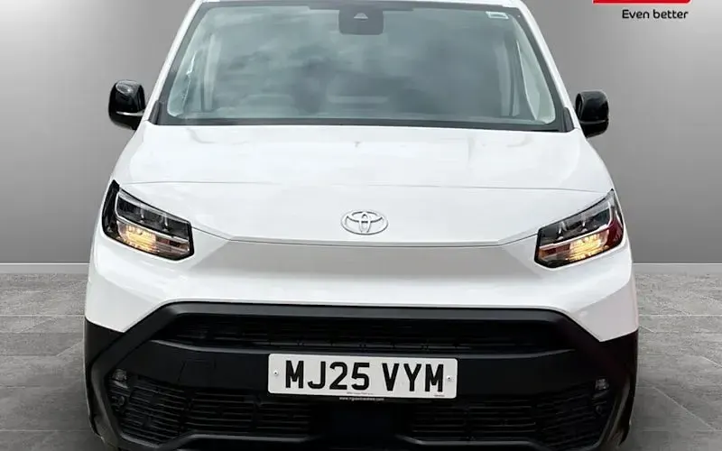 Used Toyota Proace City City 102 HP (75 kW) 2025 White MPV