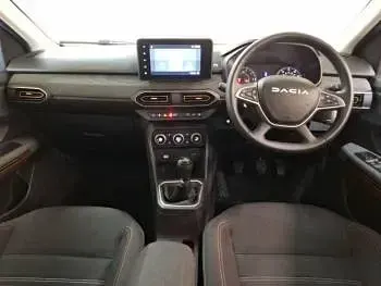 Używany Dacia Sandero Journey 91 KM (66 kW) 2023 Biały Hatchback