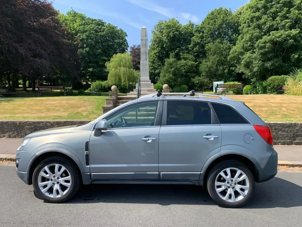 Used Vauxhall Antara 160 HP (117 kW) 2012 Grey SUV