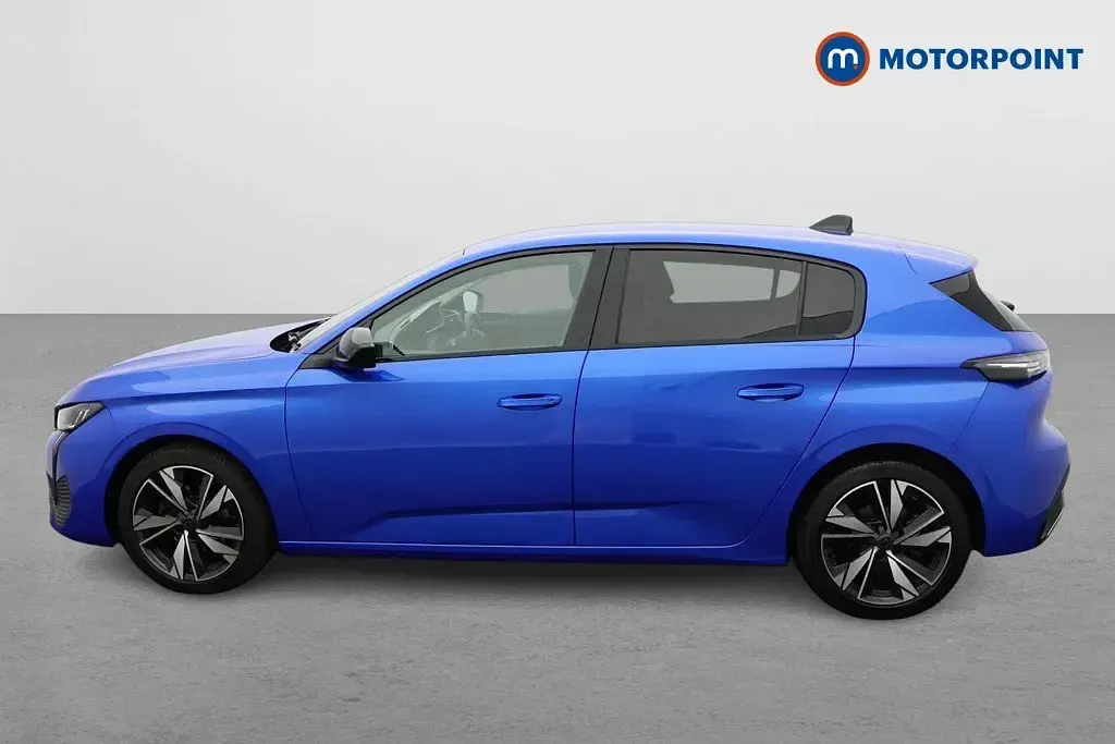 Używany Peugeot 308 Allure 2022 Niebieski Hatchback