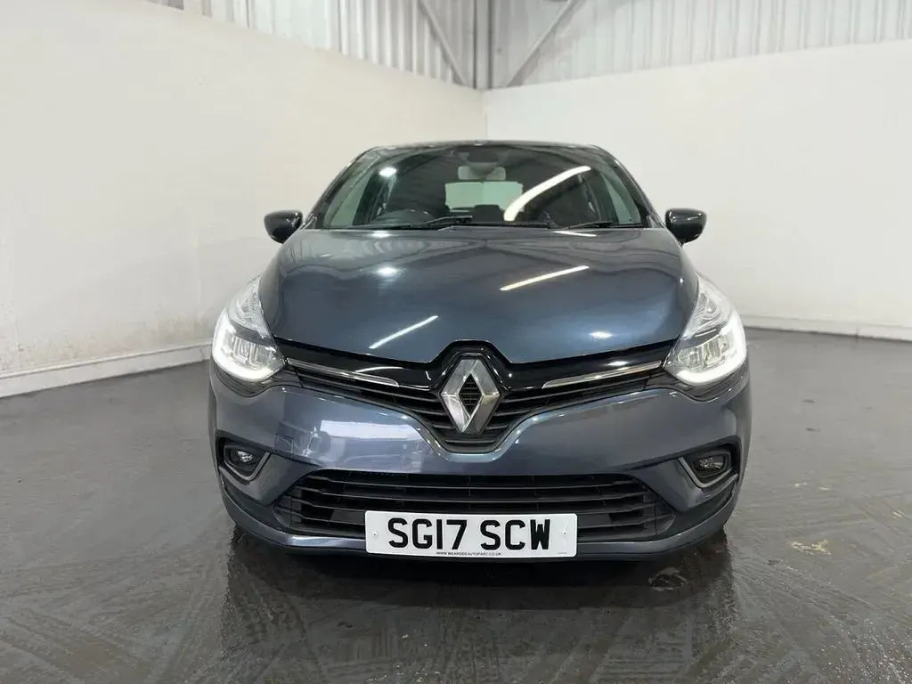 Używany Renault Clio IV Dynamique 90 KM (66 kW) 2017 Szary Hatchback