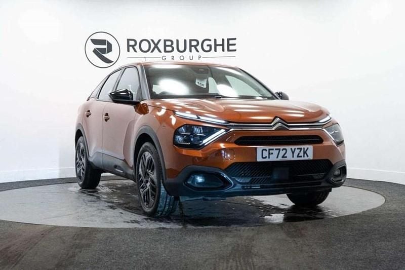 Używany Citroën C4 PureTech 155 KM (114 kW) 2023 Brązowy SUV