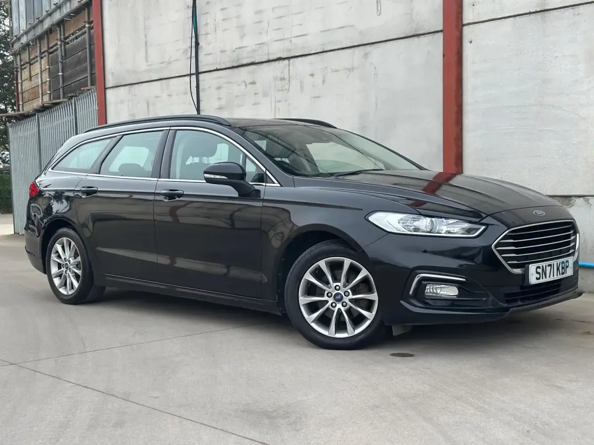 Second-hand Ford Mondeo Zetec 2021 Negru Break