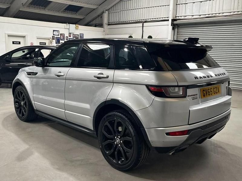 Used Land Rover Range Rover evoque HSE Dynamic 180 HP (132 kW) 2015 Silver Estate
