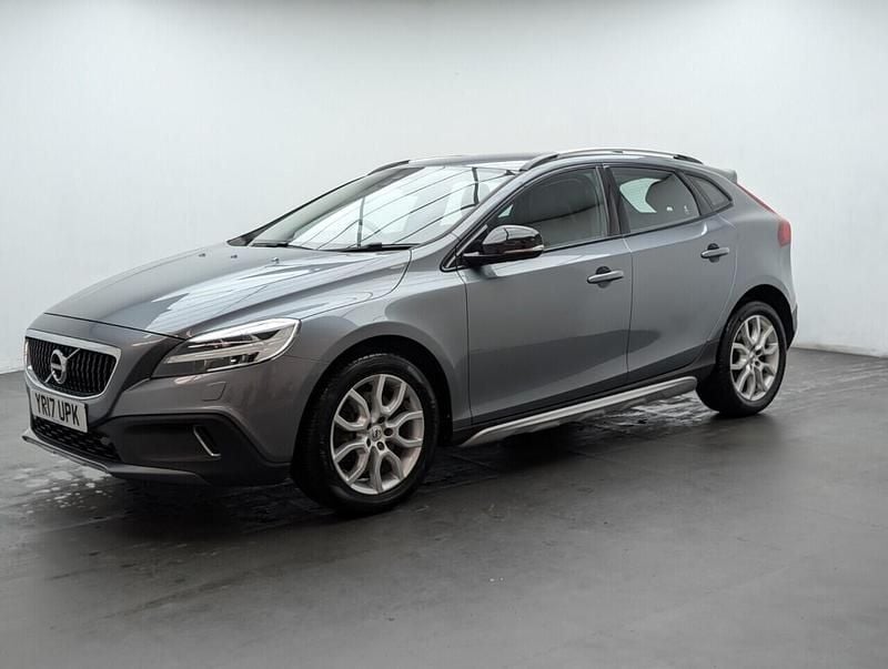 Used Volvo V40 Pro 152 HP (111 kW) 2017 Grey Hatchback