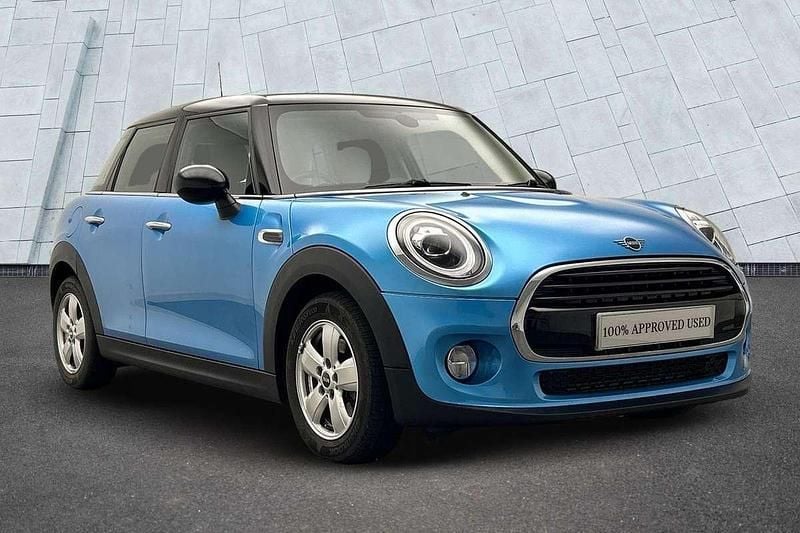 Blue Used 2018 Mini Cooper Hatch Hatchback | £12,495 (Fair price) - Image 1/3