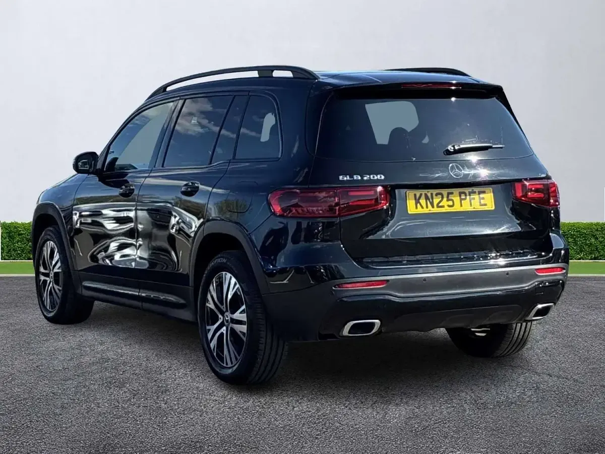 Used Mercedes GLB200 Executive 163 HP (119 kW) 2025 Black SUV
