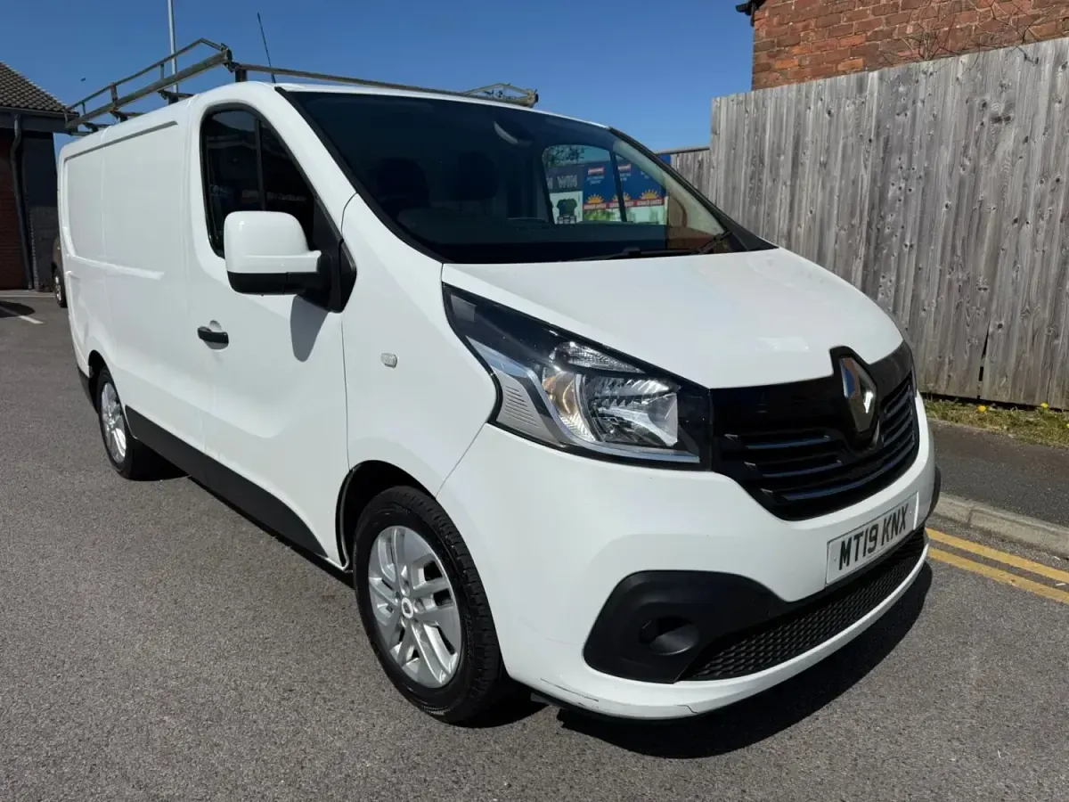 Begagnad Renault Trafic 2019 Vit Minibuss